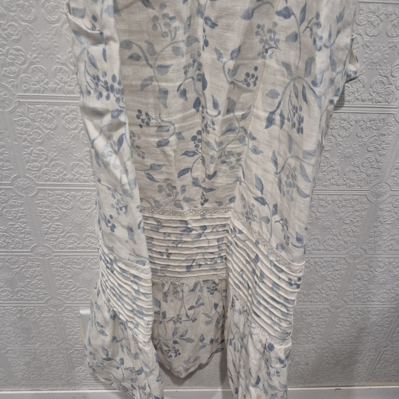 Reformation Lili Linen Floral Ruffle Sleeve Dress - Picture 11 of 14